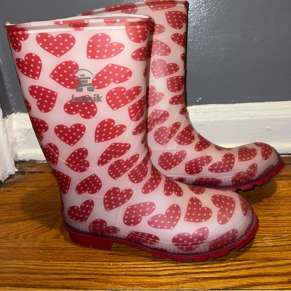 HEART RAIN BOOTS - Picture 2 of 5